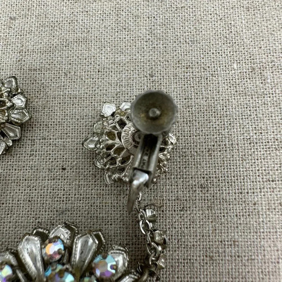 Vintage Miriam Haskell Opal 1960s Starburst Chandelier Earrings - Picture 6 of 10